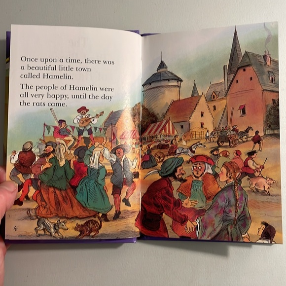 NOT ELIGIBLE FOR BUNDLE DEAL/SALE 10-Book Bundle Small Storybooks - Picture 14 of 14